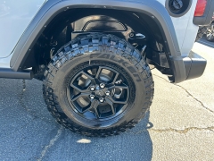 Used 2025  Jeep Wrangler Willys 4 Door 4x4 at Camacho Mitsubishi near Palmdale&comma; CA