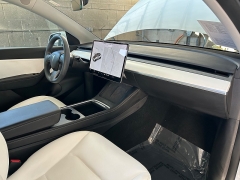 Used 2021  Tesla Model Y Long Range AWD at Camacho Mitsubishi near Palmdale&comma; CA