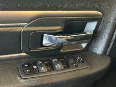 Used 2024  Ram 1500 Classic 2WD Warlock Crew Cab 5'7" Box at Camacho Mitsubishi near Palmdale&comma; CA