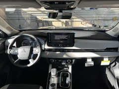 New 2025  Mitsubishi Outlander SE FWD at Camacho Mitsubishi near Palmdale, CA