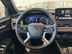 Used 2025  Mitsubishi Outlander Plug-In Hybrid SEL Black Edition S-AWC at Camacho Mitsubishi near Palmdale&comma; CA