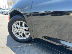 Used 2025  Chrysler Pacifica Select FWD at Camacho Mitsubishi near Palmdale&comma; CA