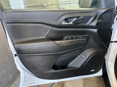 Used 2023  GMC Acadia AWD 4dr SLT at Camacho Mitsubishi near Palmdale&comma; CA
