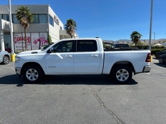 Used 2024  Ram 1500 2WD Laramie Crew Cab 5'7" Box at Camacho Mitsubishi near Palmdale&comma; CA