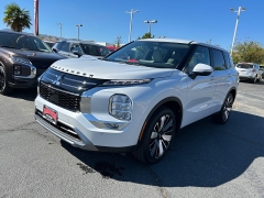 New 2025  Mitsubishi Outlander SE FWD at Camacho Mitsubishi near Palmdale, CA