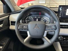 New 2025  Mitsubishi Outlander SE FWD at Camacho Mitsubishi near Palmdale, CA