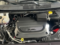 Used 2024  Chrysler Pacifica Touring L FWD at Camacho Mitsubishi near Palmdale&comma; CA
