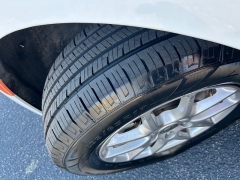 Used 2024  Chrysler Pacifica Touring L FWD at Camacho Mitsubishi near Palmdale&comma; CA