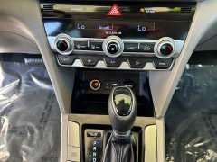 Used 2020  Hyundai Elantra 4d Sedan SE at Camacho Mitsubishi near Palmdale&comma; CA