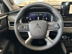 New 2025 Mitsubishi Outlander SE FWD w/Tech Pkg at Camacho Mitsubishi near Palmdale, CA