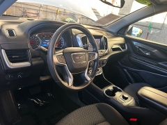 Used 2024  GMC Terrain FWD 4dr SLE at Camacho Mitsubishi near Palmdale&comma; CA