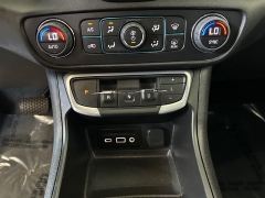 Used 2024  GMC Terrain AWD 4dr SLT at Camacho Mitsubishi near Palmdale&comma; CA