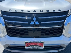 New 2026  Mitsubishi Outlander SE FWD at Camacho Mitsubishi near Palmdale&comma; CA