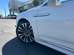 Used 2018  Lincoln Continental 4d Sedan AWD Reserve at Camacho Mitsubishi near Palmdale&comma; CA