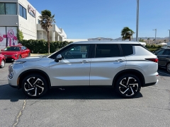 Used 2024  Mitsubishi Outlander SE S-AWC at Camacho Mitsubishi near Palmdale&comma; CA