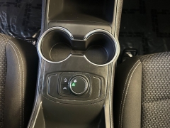 Used 2024  GMC Terrain FWD 4dr SLE at Camacho Mitsubishi near Palmdale&comma; CA