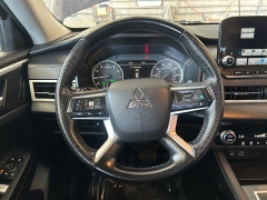 Used 2024  Mitsubishi Outlander SE FWD at Camacho Mitsubishi near Palmdale&comma; CA
