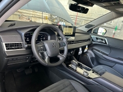 New 2025 Mitsubishi Outlander SE FWD w/Tech Pkg at Camacho Mitsubishi near Palmdale, CA