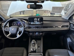 Used 2023  Mitsubishi Outlander Plug-In Hybrid SE S-AWC at Camacho Mitsubishi near Palmdale, CA