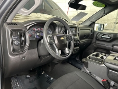 Used 2021 Chevrolet Silverado 1500 2WD Crew Cab 147" Custom at Camacho Mitsubishi near Palmdale, CA