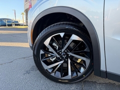 New 2025 Mitsubishi Outlander Plug-In Hybrid SE S-AWC at Camacho Mitsubishi near Palmdale, CA