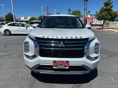 New 2026  Mitsubishi Outlander SE FWD at Camacho Mitsubishi near Palmdale&comma; CA