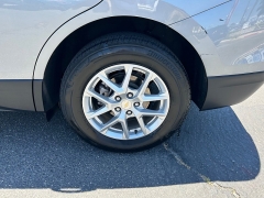 Used 2024  Chevrolet Equinox AWD 4dr LT w&sol;1LT at Camacho Mitsubishi near Palmdale&comma; CA