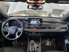 Used 2025  Mitsubishi Outlander Plug-In Hybrid SEL Black Edition S-AWC at Camacho Mitsubishi near Palmdale&comma; CA