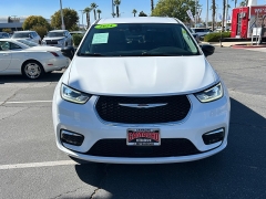 Used 2024  Chrysler Pacifica Touring L FWD at Camacho Mitsubishi near Palmdale&comma; CA
