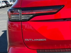 New 2025  Mitsubishi Outlander SE FWD at Camacho Mitsubishi near Palmdale&comma; CA