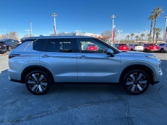 New 2026  Mitsubishi Outlander FWD at Camacho Mitsubishi near Palmdale&comma; CA