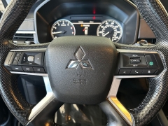 Used 2024  Mitsubishi Outlander SE FWD at Camacho Mitsubishi near Palmdale&comma; CA