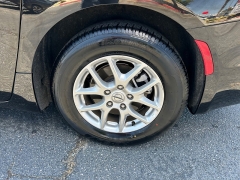 Used 2025  Chrysler Pacifica Select FWD at Camacho Mitsubishi near Palmdale&comma; CA
