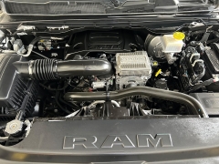 Used 2024  Ram 1500 2WD Laramie Crew Cab 5'7" Box at Camacho Mitsubishi near Palmdale&comma; CA