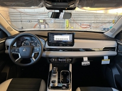 New 2026  Mitsubishi Outlander SE FWD at Camacho Mitsubishi near Palmdale&comma; CA