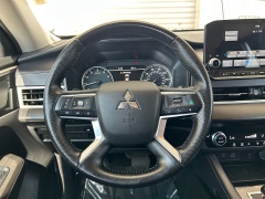 Used 2024  Mitsubishi Outlander SE S-AWC at Camacho Mitsubishi near Palmdale&comma; CA