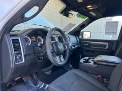Used 2024  Ram 1500 Classic 4WD Warlock Crew Cab 5'7" Box at Camacho Mitsubishi near Palmdale&comma; CA