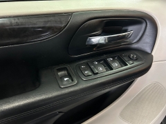 Used 2016  Dodge Grand Caravan 4d Wagon SXT at Camacho Mitsubishi near Palmdale&comma; CA