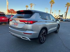 Used 2024  Mitsubishi Outlander SE FWD at Camacho Mitsubishi near Palmdale&comma; CA
