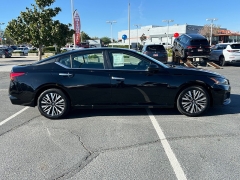 Used 2024  Nissan Altima 2&period;5 SV Sedan at Camacho Mitsubishi near Palmdale&comma; CA