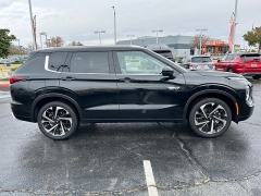 New 2025  Mitsubishi Outlander Plug-In Hybrid SEL S-AWC at Camacho Mitsubishi near Palmdale, CA