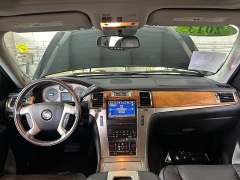 Used 2013  Cadillac Escalade ESV 4d SUV RWD Platinum at Camacho Mitsubishi near Palmdale&comma; CA