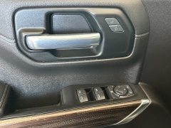 Used 2020  Chevrolet Silverado 1500 4WD Crew Cab RST at Camacho Mitsubishi near Palmdale&comma; CA