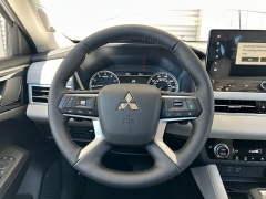 New 2026  Mitsubishi Outlander SE FWD at Camacho Mitsubishi near Palmdale&comma; CA
