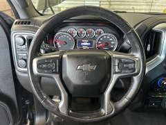 Used 2020  Chevrolet Silverado 1500 4WD Crew Cab RST at Camacho Mitsubishi near Palmdale&comma; CA