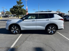 New 2026  Mitsubishi Outlander SE FWD at Camacho Mitsubishi near Palmdale&comma; CA