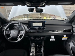 New 2026  Mitsubishi Outlander SE FWD at Camacho Mitsubishi near Palmdale&comma; CA