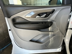 Used 2024  GMC Terrain FWD 4dr SLE at Camacho Mitsubishi near Palmdale&comma; CA