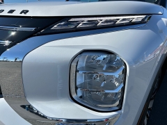 New 2025  Mitsubishi Outlander SE FWD at Camacho Mitsubishi near Palmdale, CA