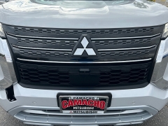 Used 2024  Mitsubishi Outlander SE S-AWC at Camacho Mitsubishi near Palmdale&comma; CA